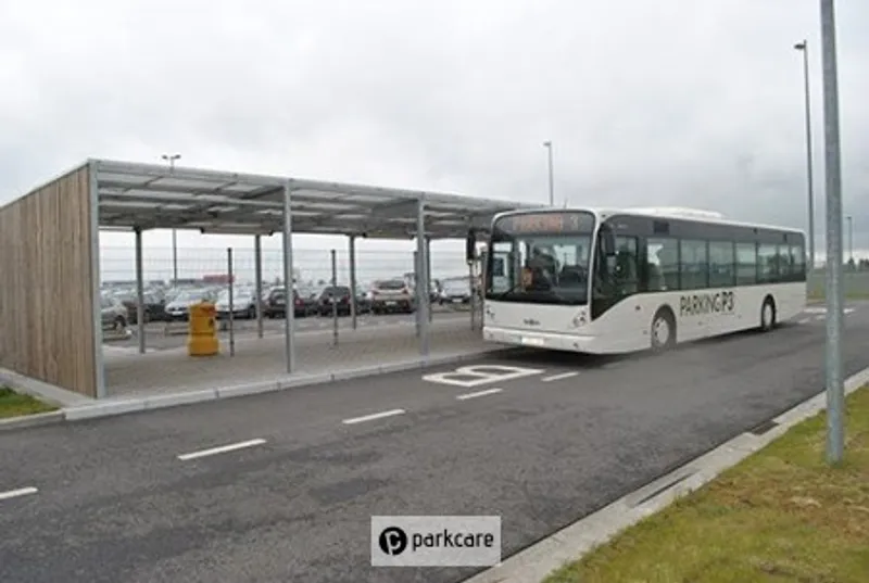 Parkeren Charleroi Airport P3 Wachtruimte met shuttle bus