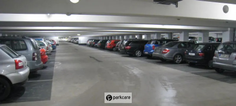 P2 Stuttgart Airport foto 2