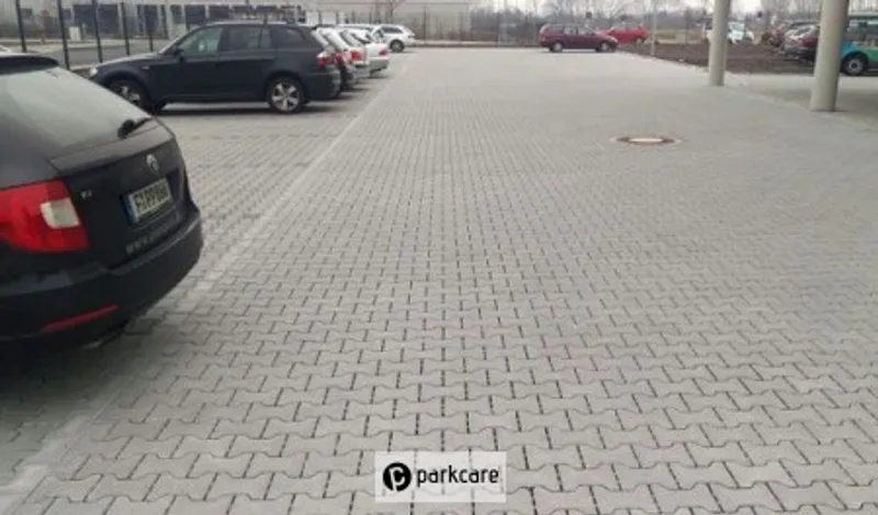 Buiten parkeerterrein Frankfurt Parkservice