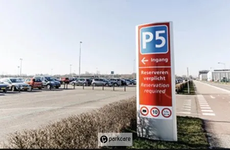 Parkeren Rotterdam Airport P5 foto 1