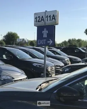 Parkeren Charleroi Airport P2 » Info, Tarieven & Online Boeken